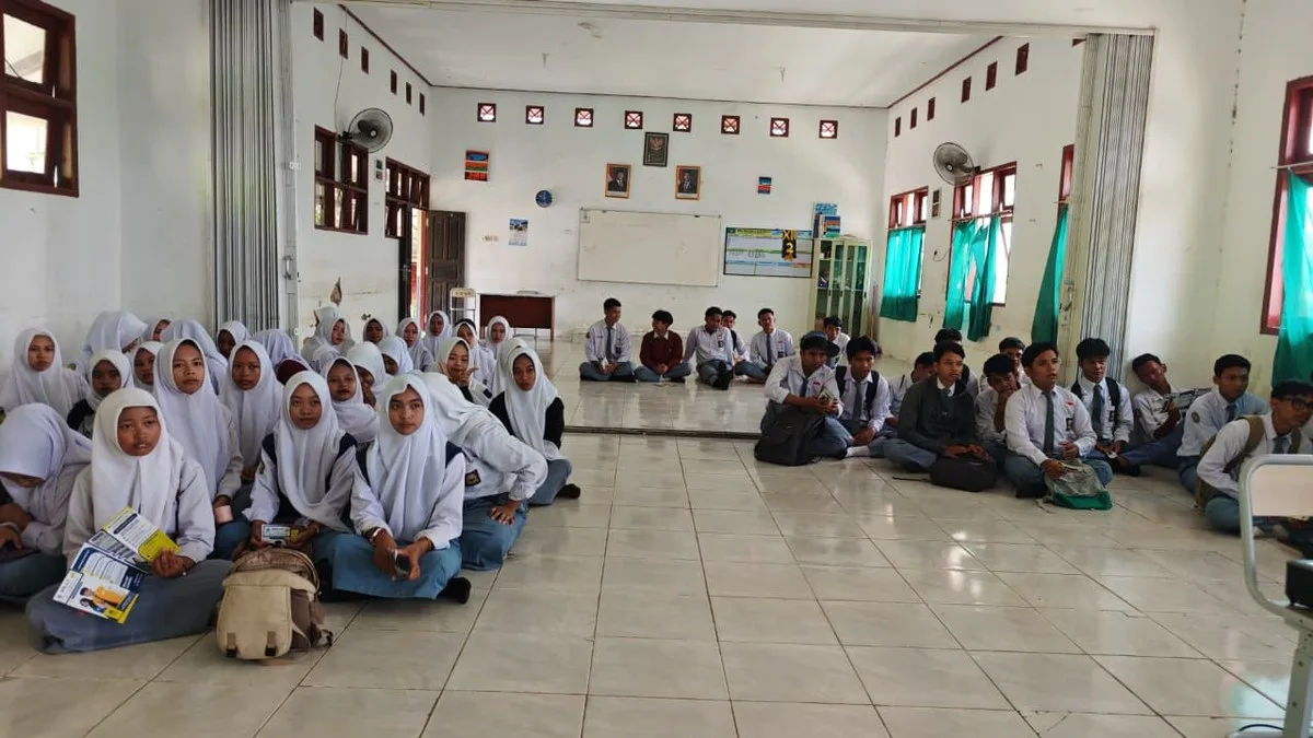 Kegiatan Sosprom SMK 12