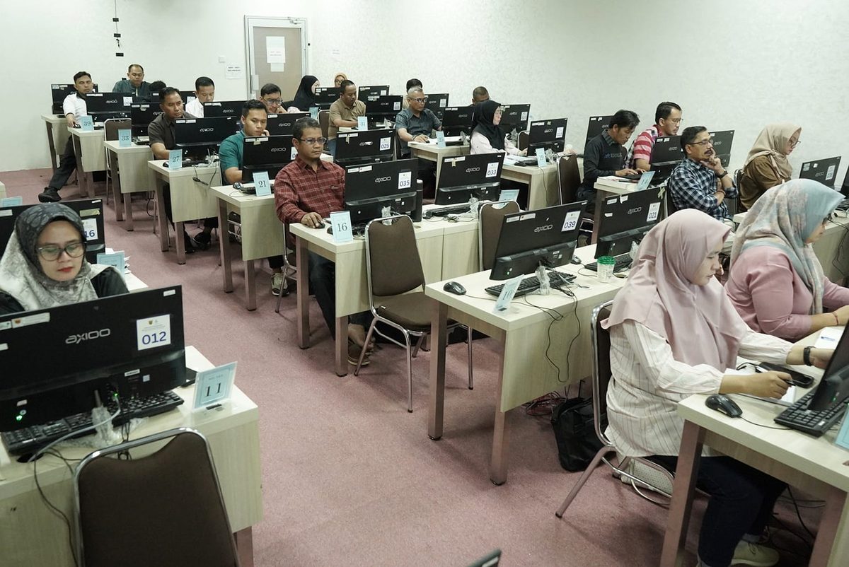 Peserta TTM Hukum Internasional BKPSDM Samarinda